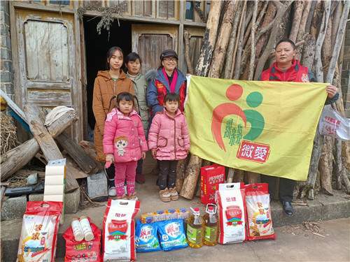 湖南张家界：爱在行动 助学暖人心